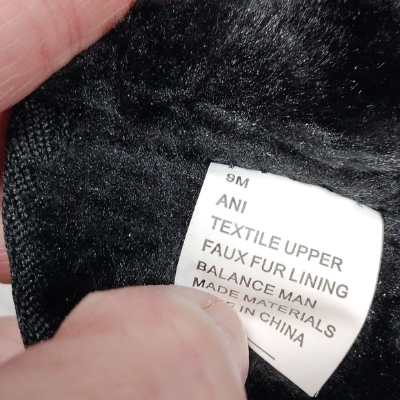 Makalu women's faux fur boots sized 9M - Picture 3 of 10